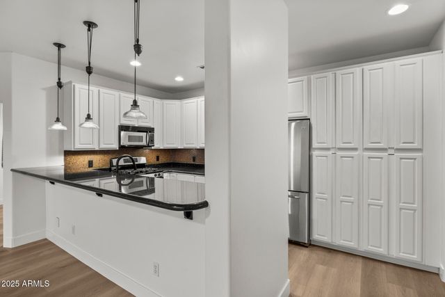 36 W FOOTHILL Drive, Phoenix, AZ 85021