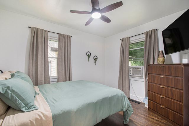 1563 Maine Avenue, Michigan City, IN 46360