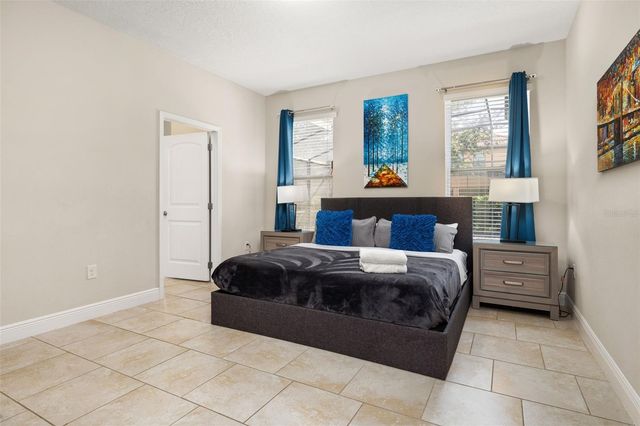 5373 OAKBOURNE AVENUE, Davenport, FL 33837
