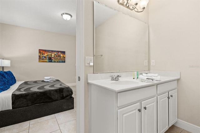 5373 OAKBOURNE AVENUE, Davenport, FL 33837
