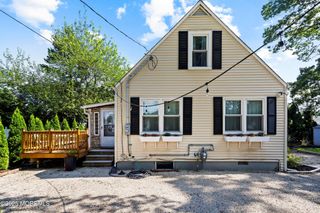 293 Brick Avenue, Bayville, NJ 08721