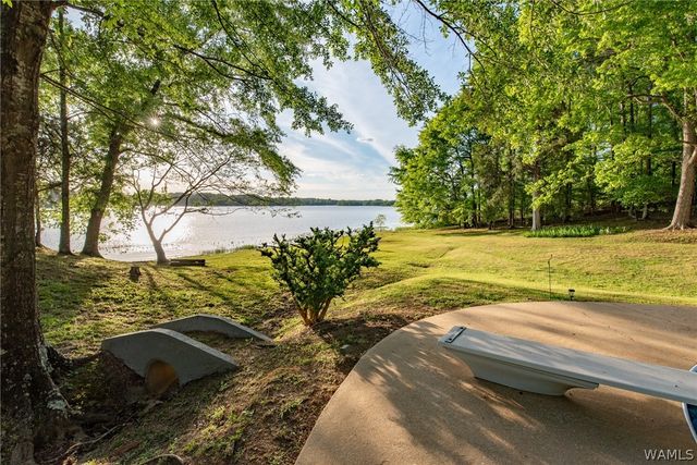 15710 Edwardian Drive, Northport, AL 35475