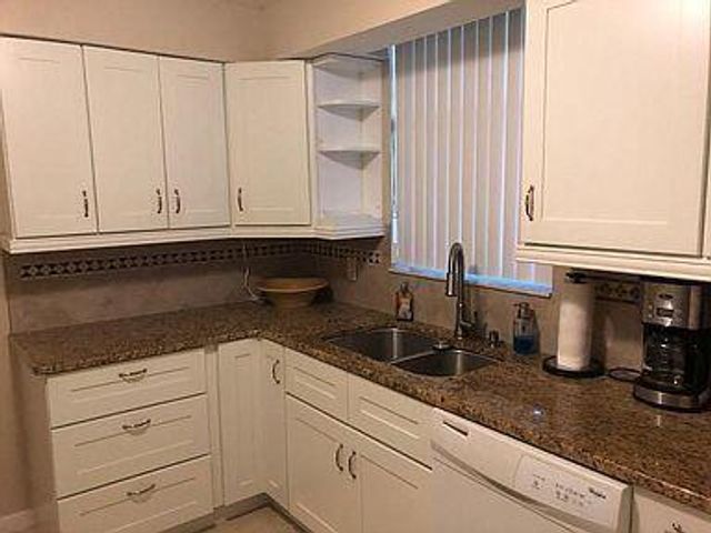 2025 Lavers Circle D206, Delray Beach, FL 33444