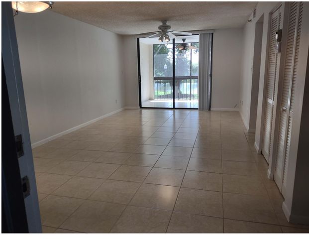 2025 Lavers Circle D206, Delray Beach, FL 33444