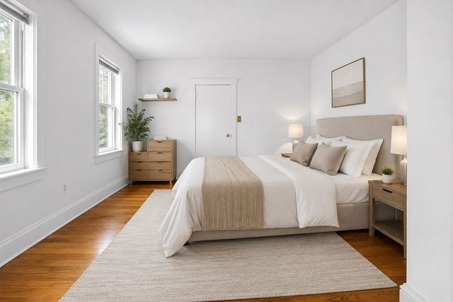 100 Lanark Rd 4, Boston, MA 02135
