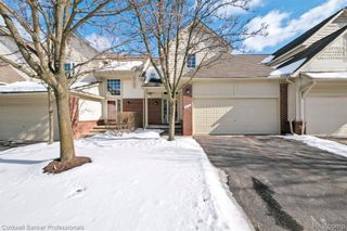 38178 Saratoga Circle, Farmington Hills, MI 48331