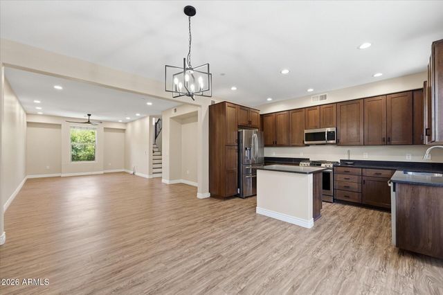 5550 N 16TH Street 123, Phoenix, AZ 85016