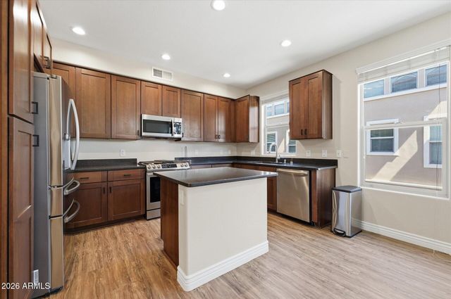 5550 N 16TH Street 123, Phoenix, AZ 85016