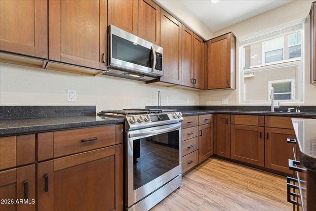 5550 N 16TH Street 123, Phoenix, AZ 85016