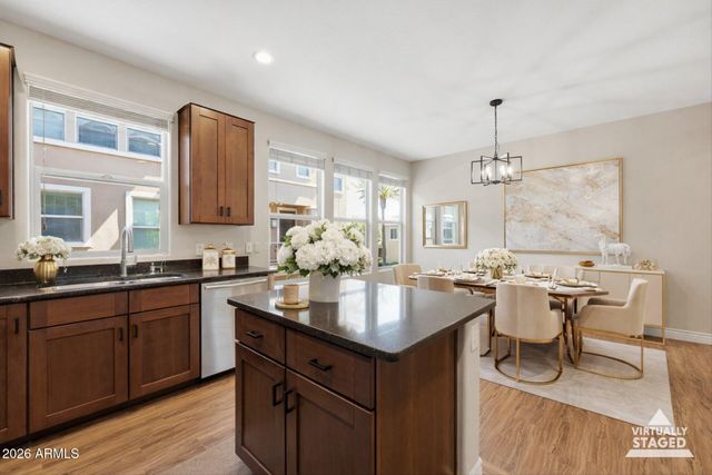 5550 N 16TH Street 123, Phoenix, AZ 85016