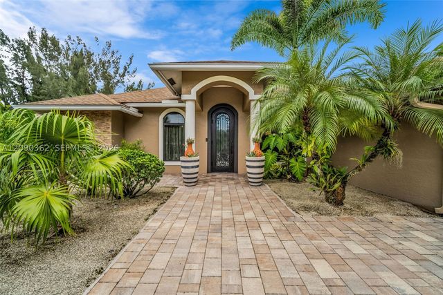 14800 April Dr, Loxahatchee, FL 33470