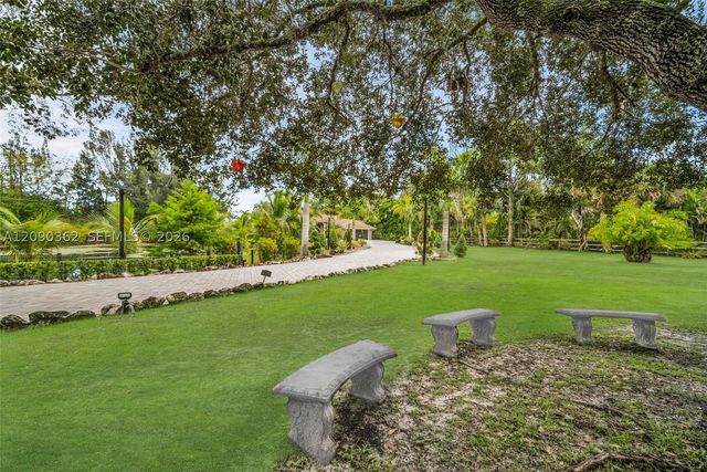 14800 April Dr, Loxahatchee, FL 33470
