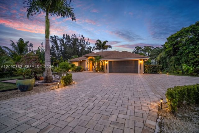14800 April Dr, Loxahatchee, FL 33470