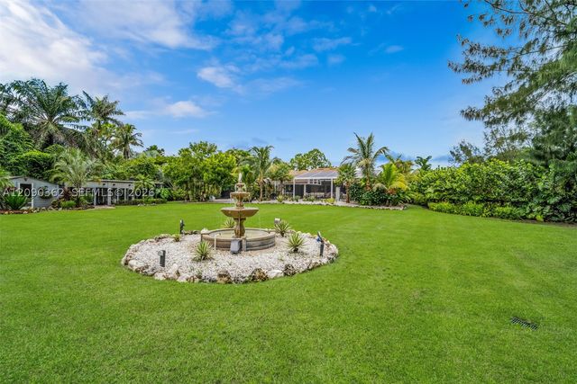 14800 April Dr, Loxahatchee, FL 33470