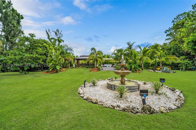14800 April Dr, Loxahatchee, FL 33470