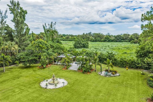 14800 April Dr, Loxahatchee, FL 33470