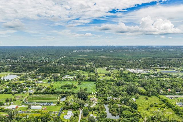 14800 April Dr, Loxahatchee, FL 33470