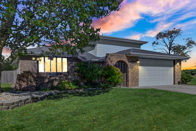 1042 Catalpa Court, Beecher, IL 60401