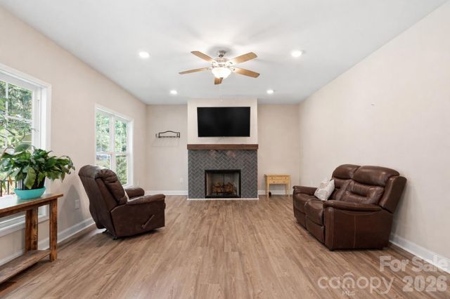 2910 Plum Thicket Court, Monroe, NC 28112