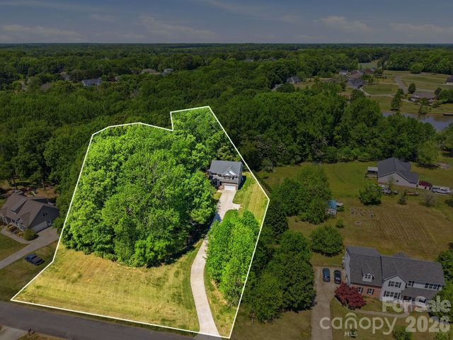 2910 Plum Thicket Court, Monroe, NC 28112