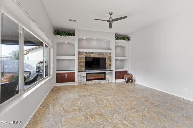 16375 W WHITTON Avenue, Goodyear, AZ 85395