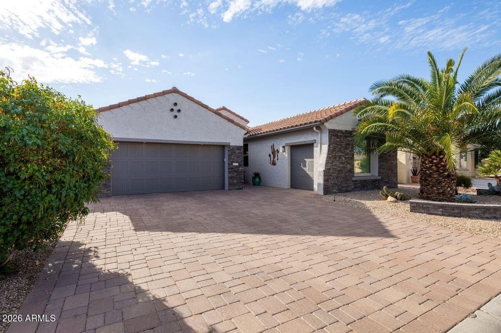 16375 W WHITTON Avenue, Goodyear, AZ 85395