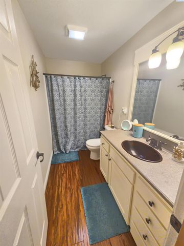 19624 Webber Canyon Rd, Benton City, WA 99320