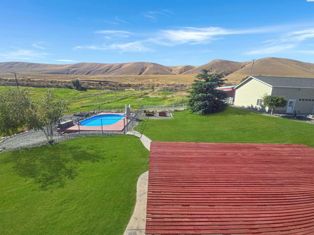 19624 Webber Canyon Rd, Benton City, WA 99320