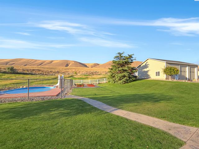 19624 Webber Canyon Rd, Benton City, WA 99320