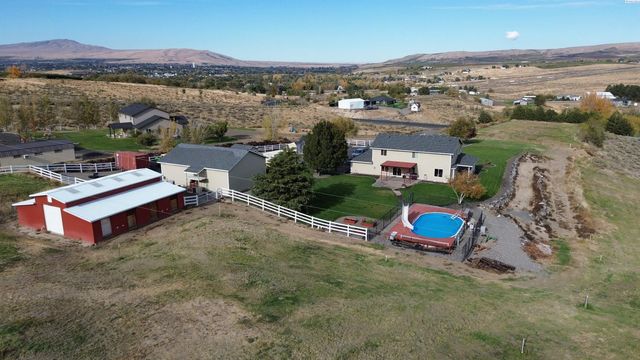 19624 Webber Canyon Rd, Benton City, WA 99320