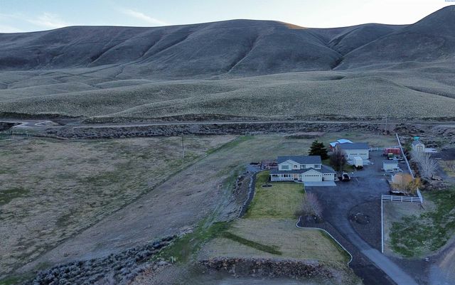 19624 Webber Canyon Rd, Benton City, WA 99320