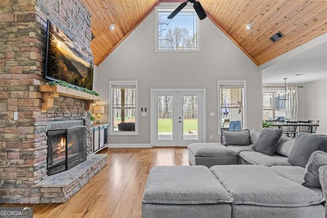 136 N Sugar Creek Road, Buckhead, GA 30625