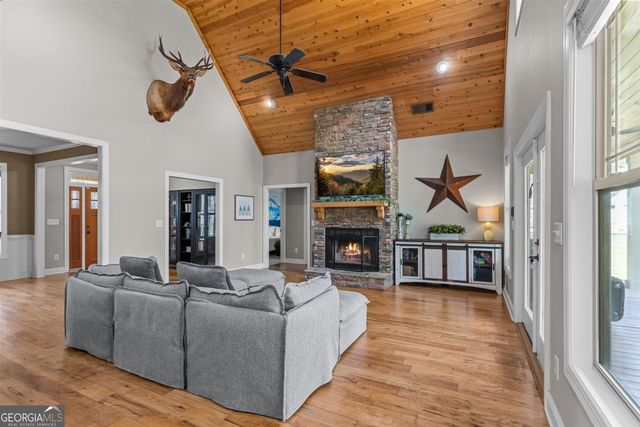 136 N Sugar Creek Road, Buckhead, GA 30625