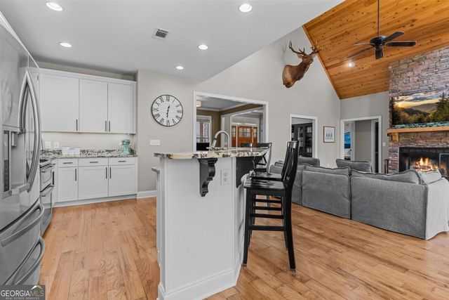 136 N Sugar Creek Road, Buckhead, GA 30625