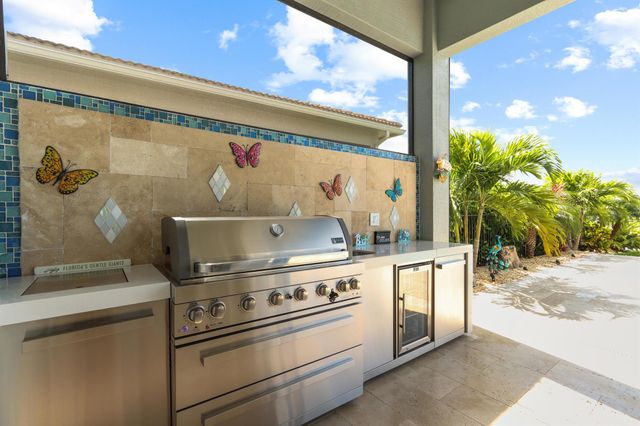 9282 SW Miracoli Way, Port St Lucie, FL 34987