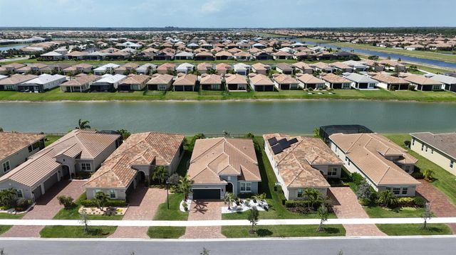 9282 SW Miracoli Way, Port St Lucie, FL 34987