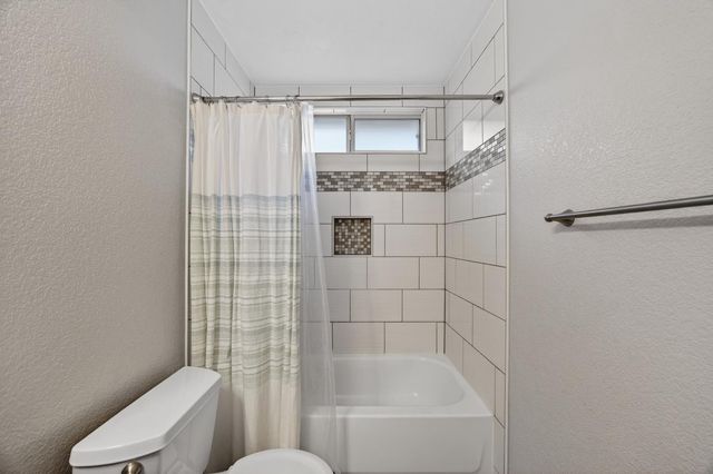 9074 Paseo Grande Way, Elk Grove, CA 95758