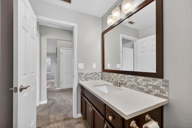 9074 Paseo Grande Way, Elk Grove, CA 95758