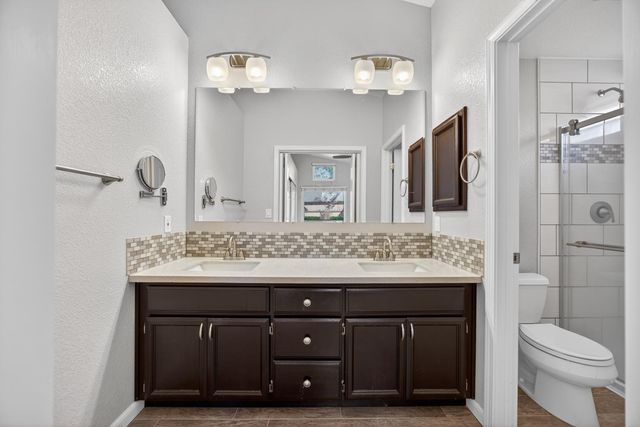 9074 Paseo Grande Way, Elk Grove, CA 95758