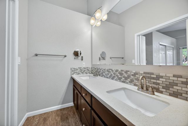 9074 Paseo Grande Way, Elk Grove, CA 95758