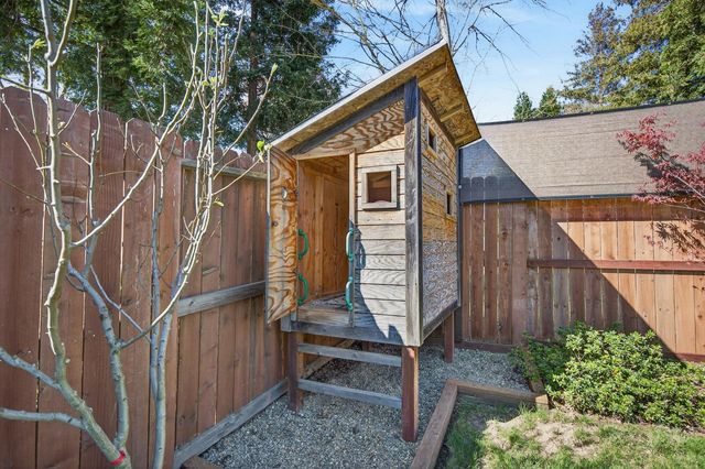 9074 Paseo Grande Way, Elk Grove, CA 95758