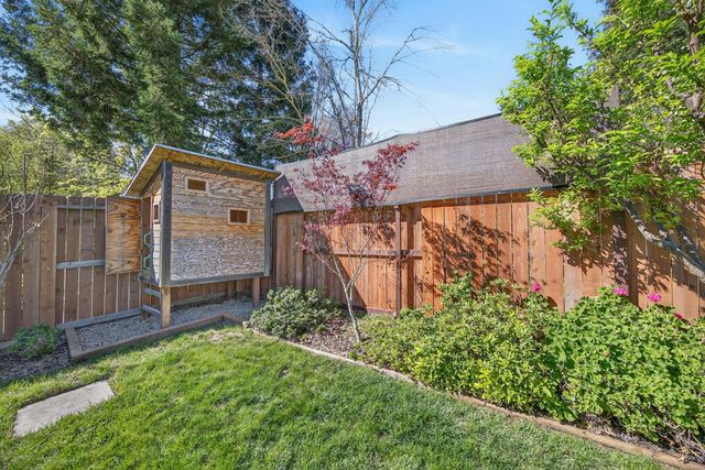 9074 Paseo Grande Way, Elk Grove, CA 95758