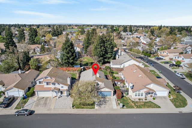 9074 Paseo Grande Way, Elk Grove, CA 95758