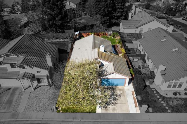 9074 Paseo Grande Way, Elk Grove, CA 95758