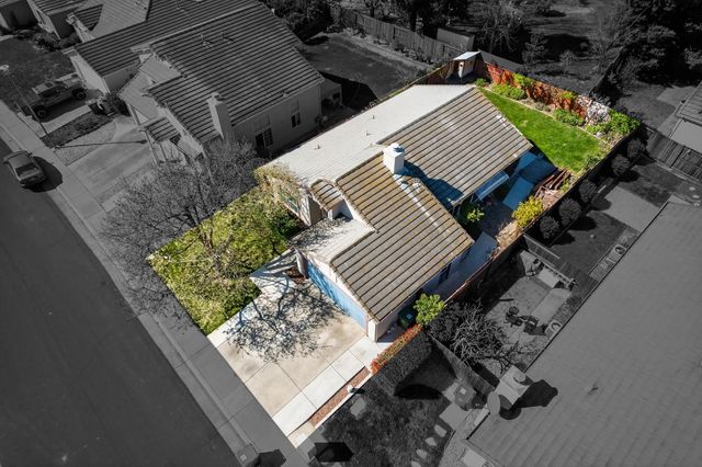 9074 Paseo Grande Way, Elk Grove, CA 95758