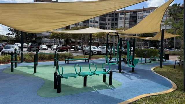 1200 Saint Charles Pl 420, Pembroke Pines, FL 33026