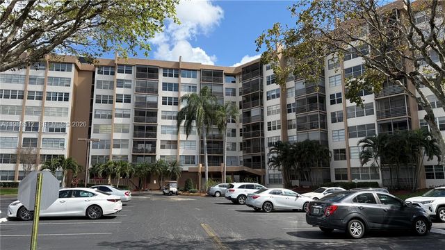 1200 Saint Charles Pl 420, Pembroke Pines, FL 33026