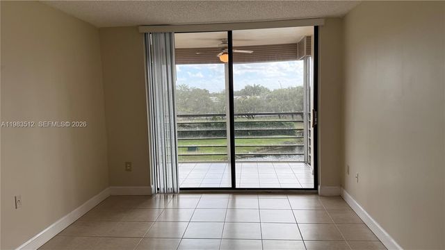 1200 Saint Charles Pl 420, Pembroke Pines, FL 33026