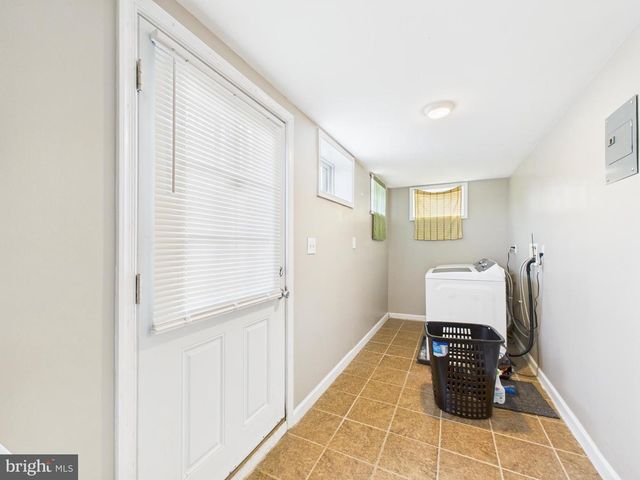 1551 LANGFORD RD, Baltimore, MD 21207