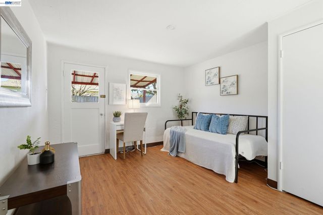 1368 Rose St, Berkeley, CA 94702